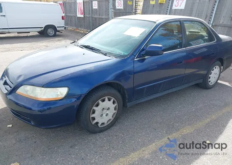2002 Honda Accord 2.3 Lx z USA, uszkodzony, nr VIN 1HGCG55432A132203
